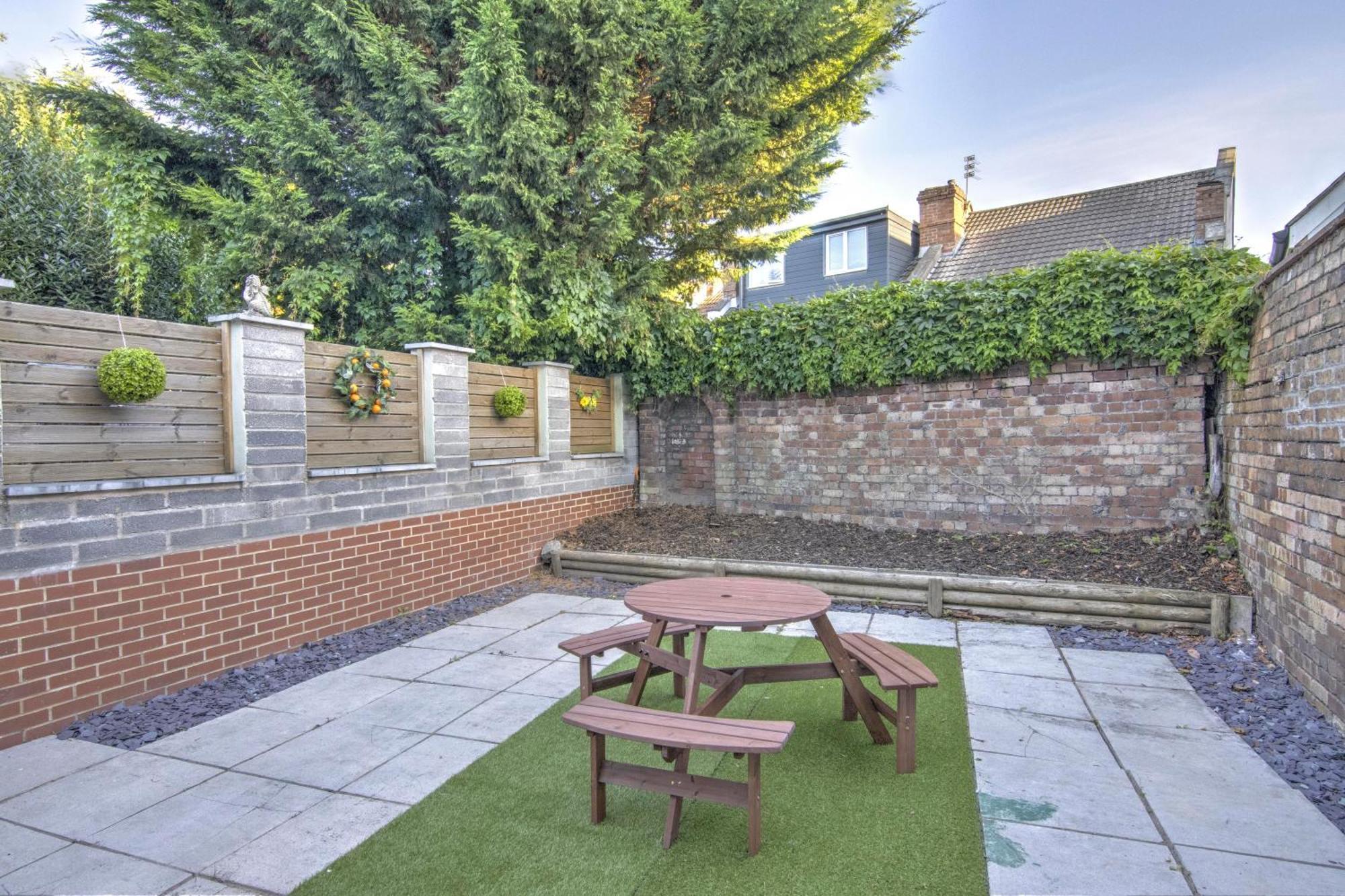 Stunning Brand New Home In St George Bristol Exterior photo